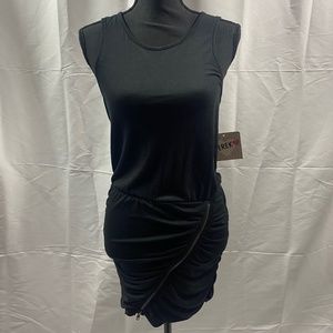 In love with Derek zipper stretchy zipper dress size medium
